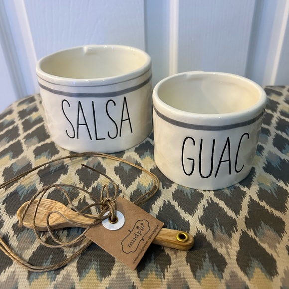 Mud Pie Other - NWT Mud Pie Salsa Guac Nesting Bowl Set. Zesty Spicy. Great gift!